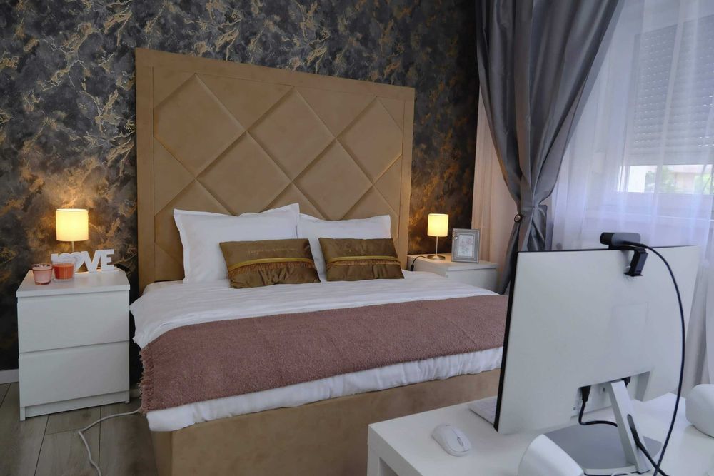 Pat studio videochat.