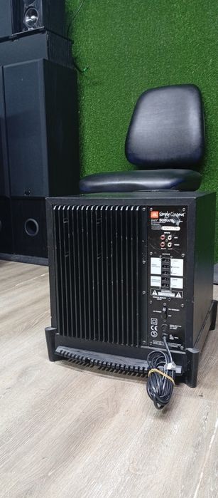 Активен субуфер JBL SUB-300