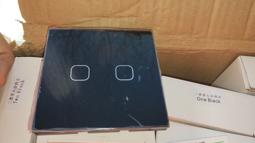 Întrerupătoare smart Tuya, e nevoie de nul in doza