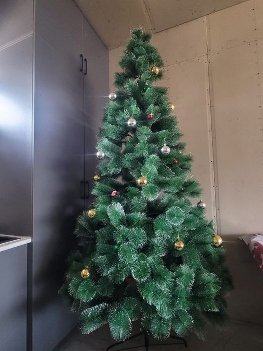 Ёлка новогодняя абсолютно новая