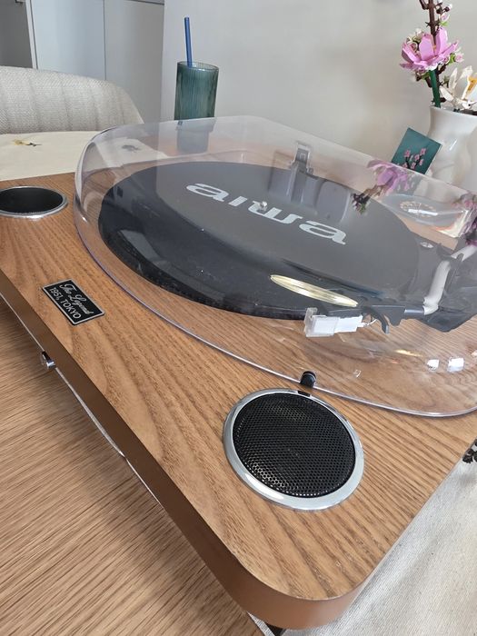 Грамофон AIWA GBTUR-120WD