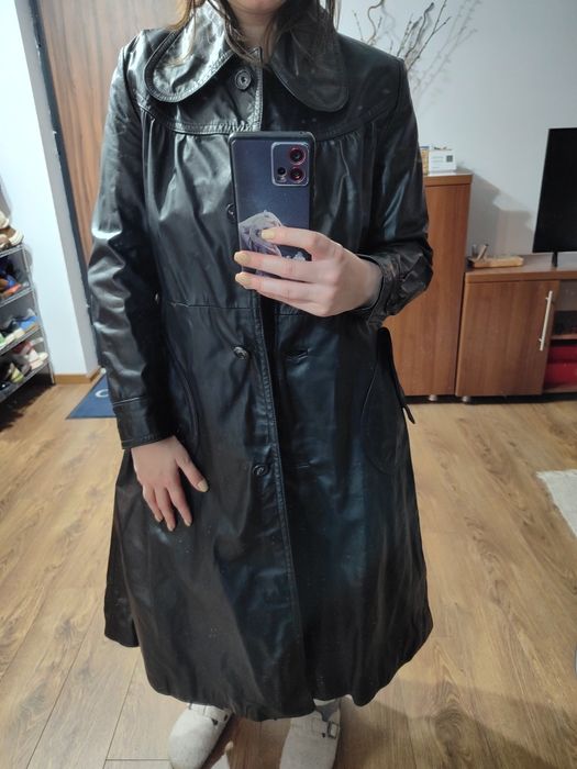 Trenci Vintage din piele in croi A cu detalii feminine