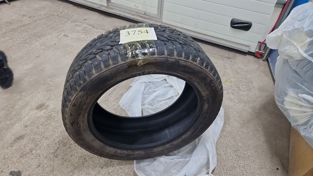 Шина  зимний 275/50/21