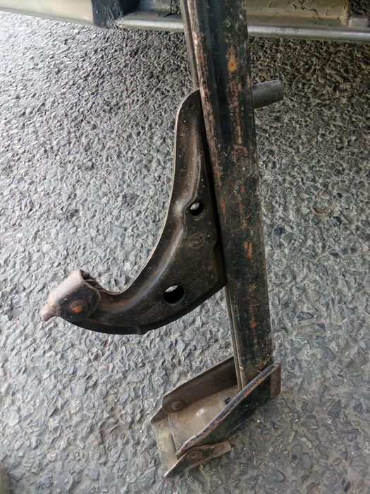 Продам домкрат от БМВ родной