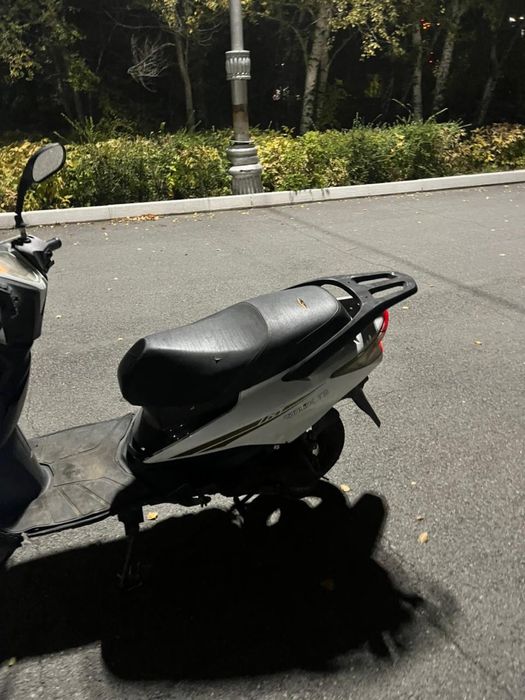 Мопед м8 про на ходу в подарок идет шлем торг уместен