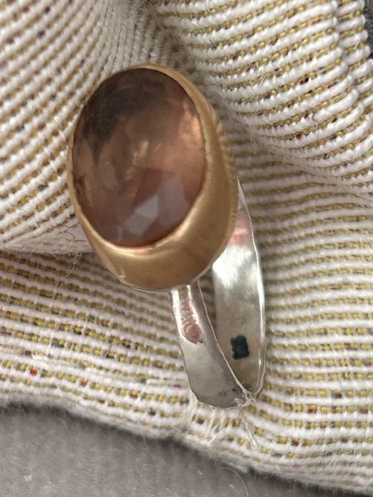 Сребърен пръстен с позлата  с естествен камък