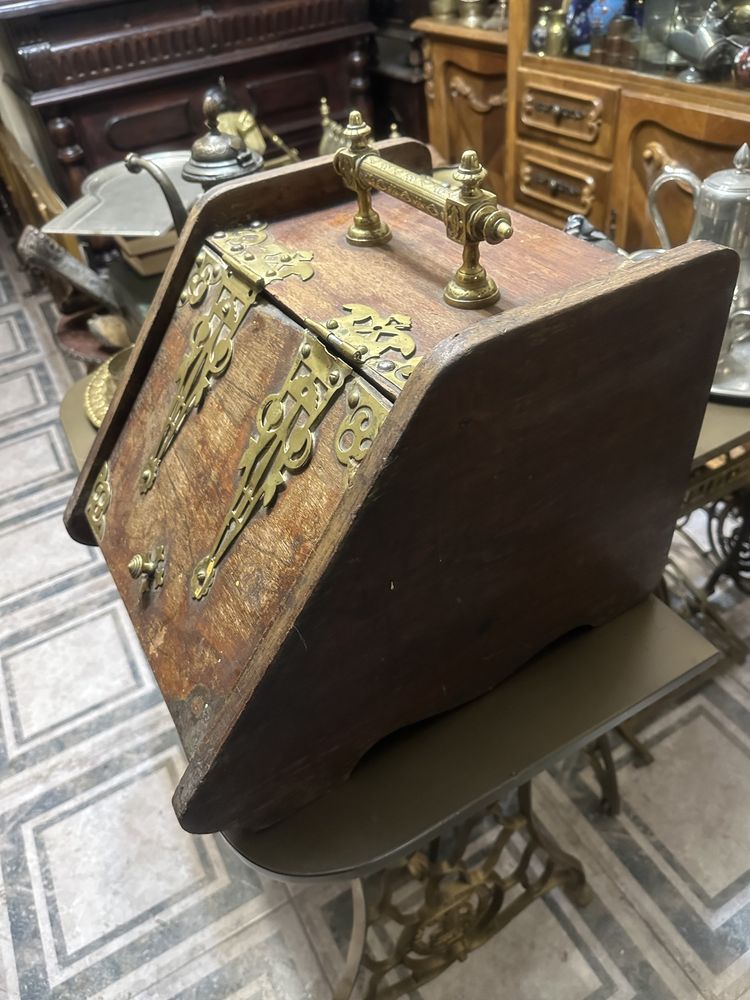 Антикварный дубовый большой ящик-ларь, Англия, 19 век