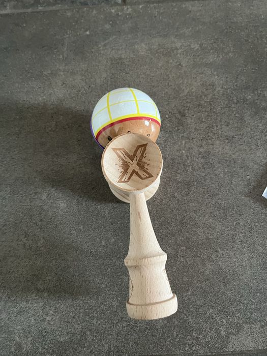 Kendama x originala