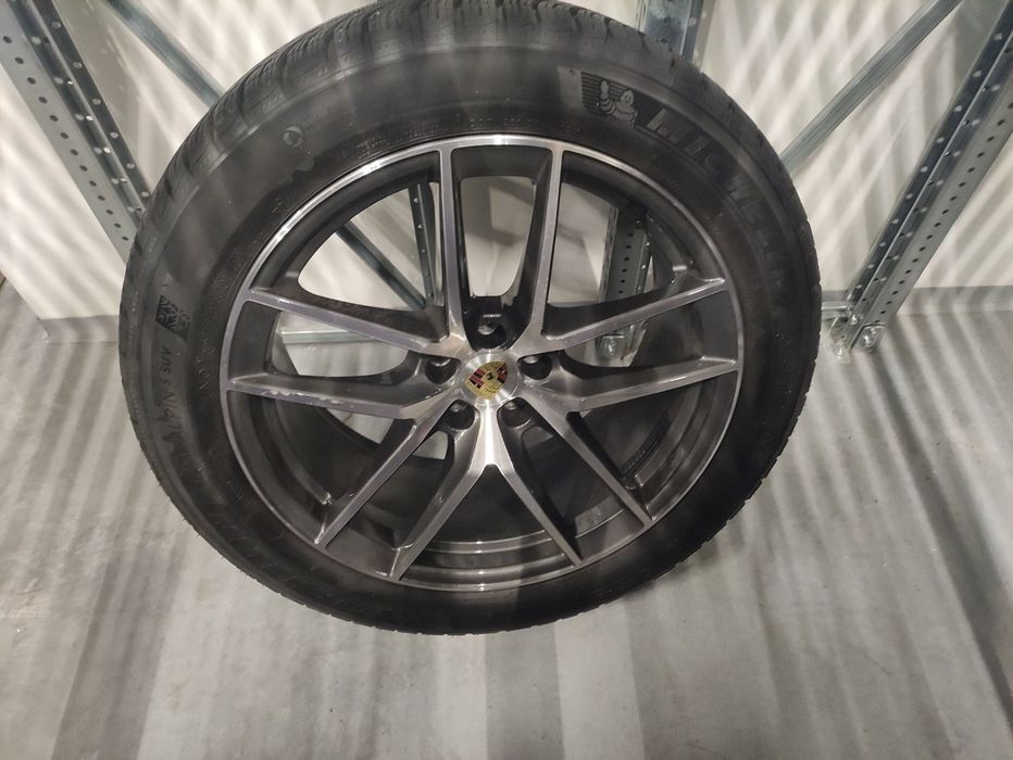 Джанти с гуми 295/40/20 за Porsche