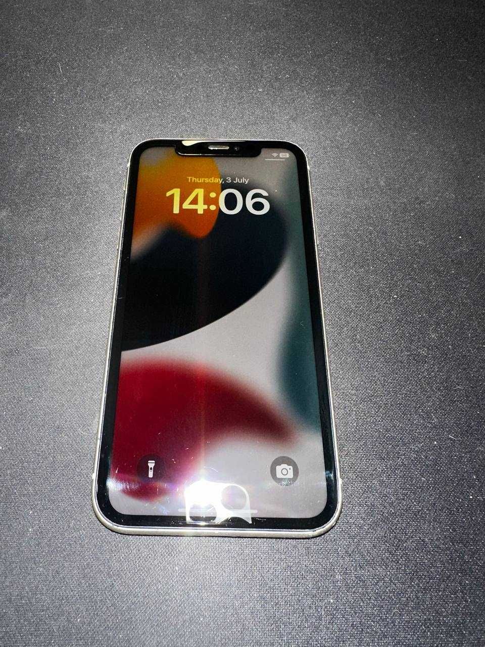 iPhone 11 | Със сменяна батерия и дисплей