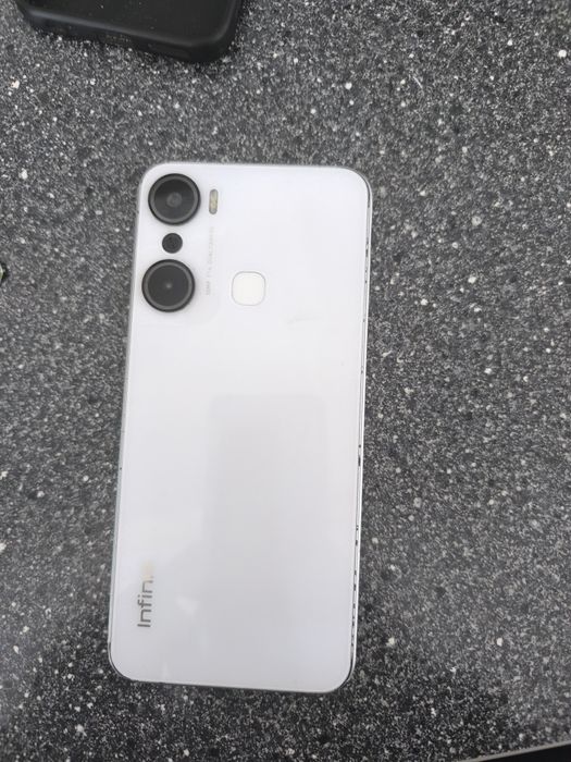 Infiniti note 12 pro отличном состоянии.