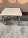 Masa de vanzare 1200 cu 1200