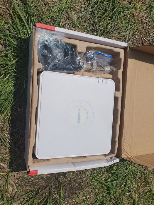Dvr Hikvision 7100 series