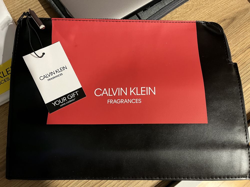 Calvin Klein луксозна подаръчна кутия + ПОДАРЪЦИ