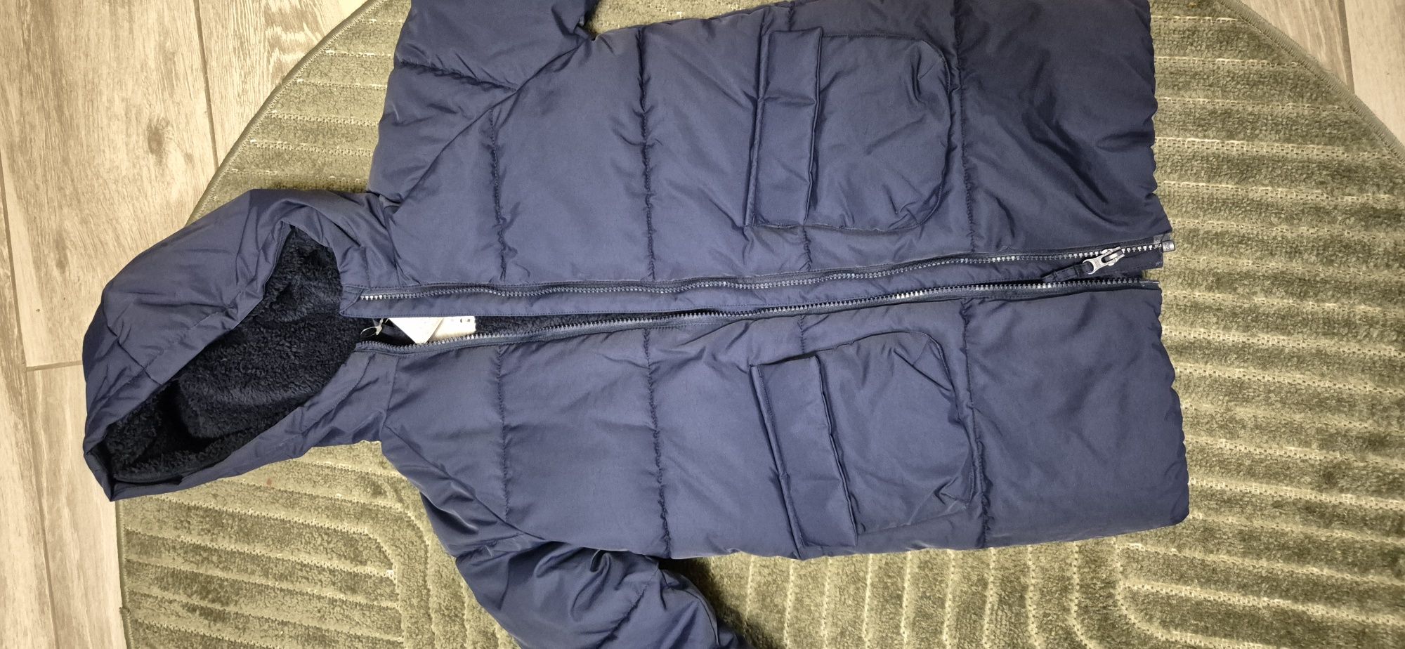 Geaca 116cm  noua