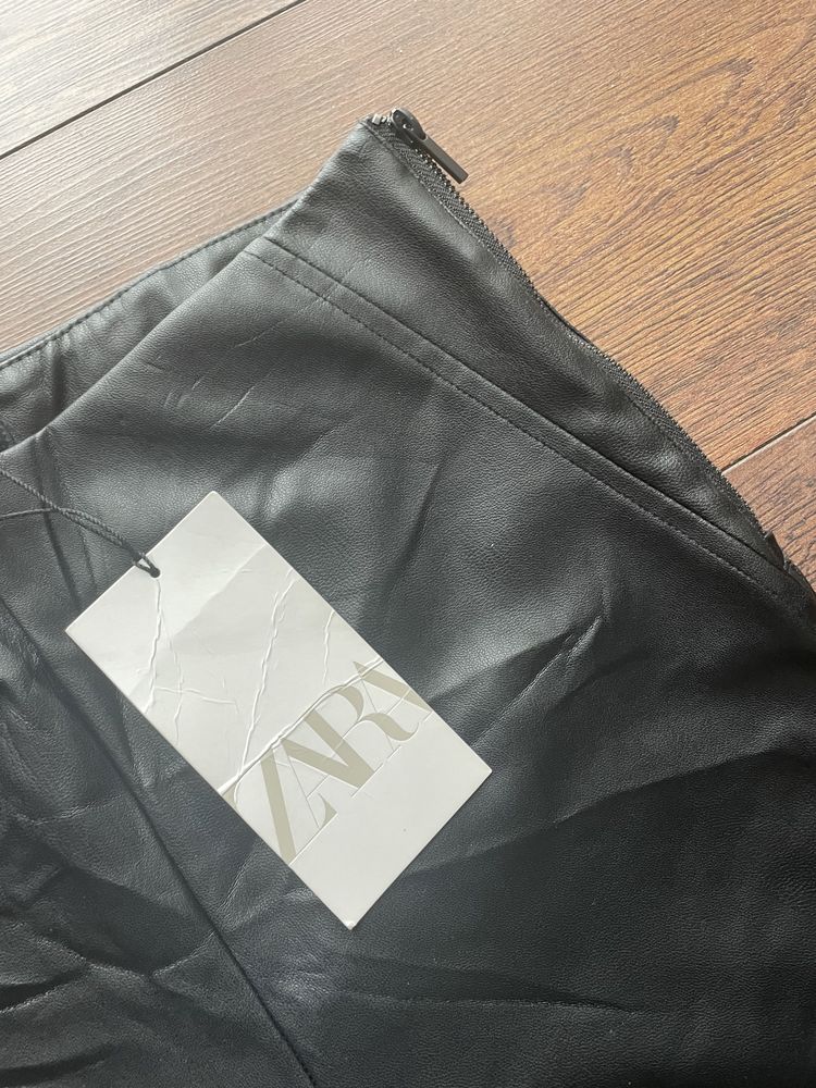 Pantaloni zara piele noi mar 36 s