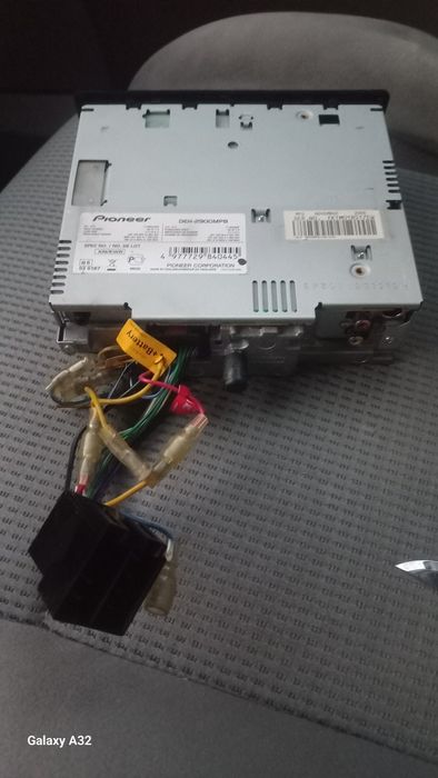 Proneer работи на диск и радио