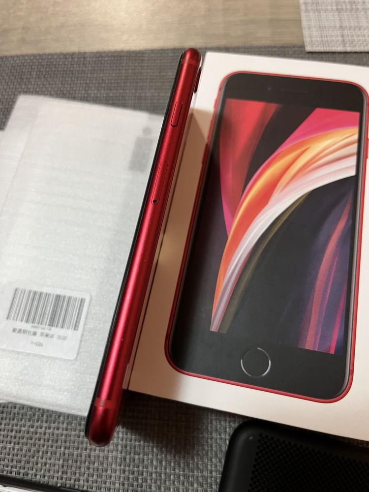 iPhone SE 2020 red 64 gb