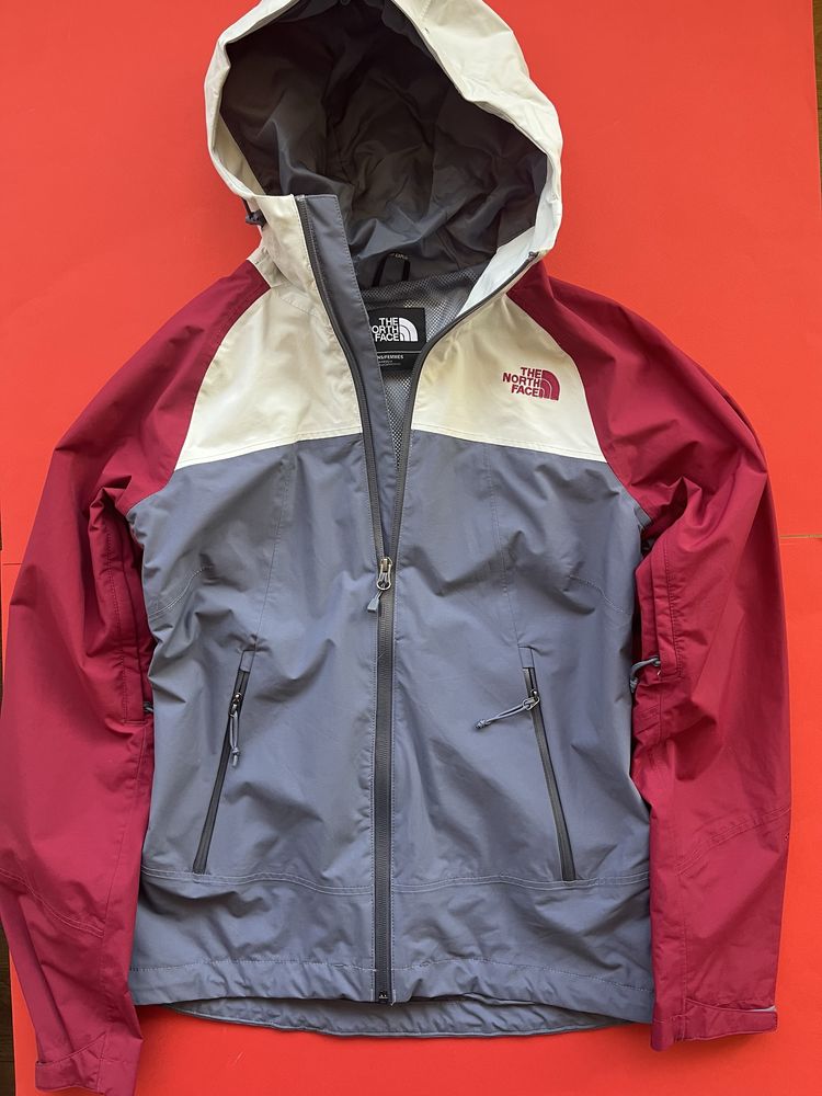 The North Face : DryVent Jacket S / Оригинал