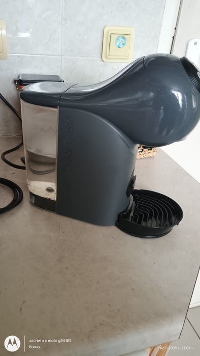 Кафемашина с капсули Dolce gusto