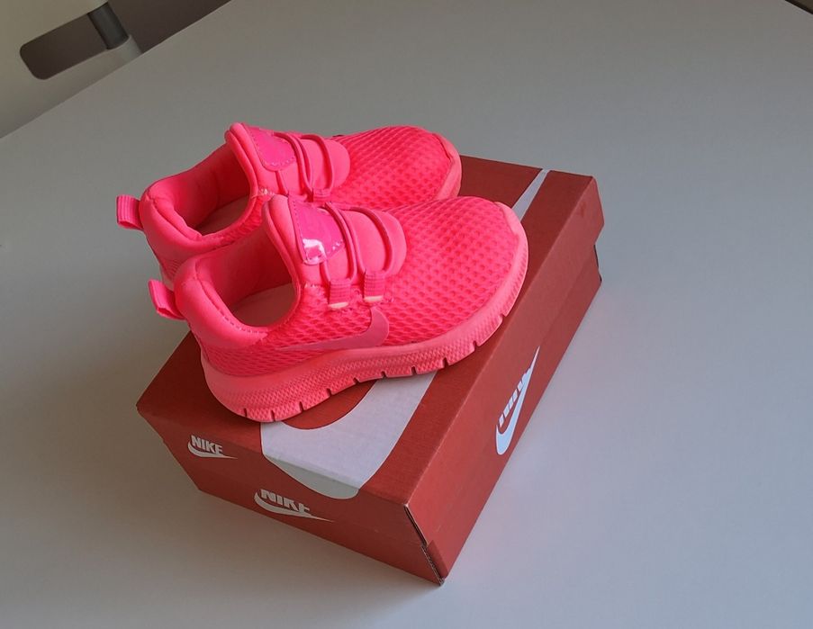 Бебеки маратонки Nike