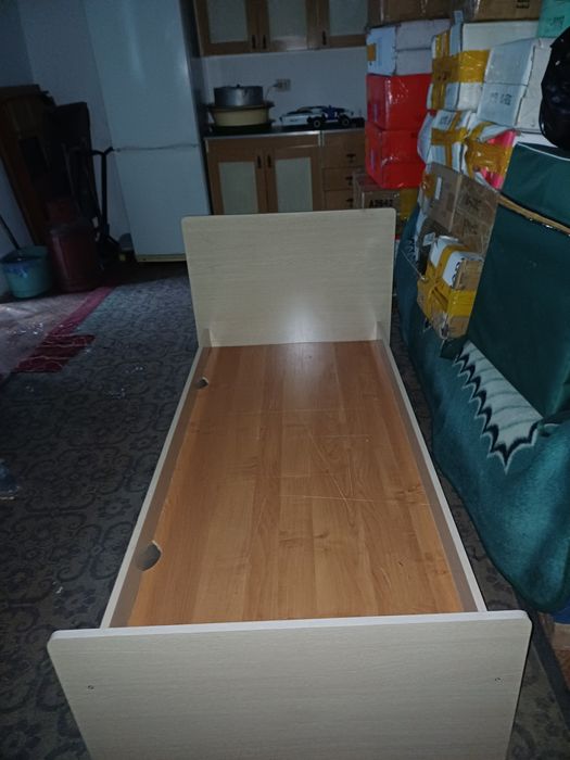 Детская кровать. .