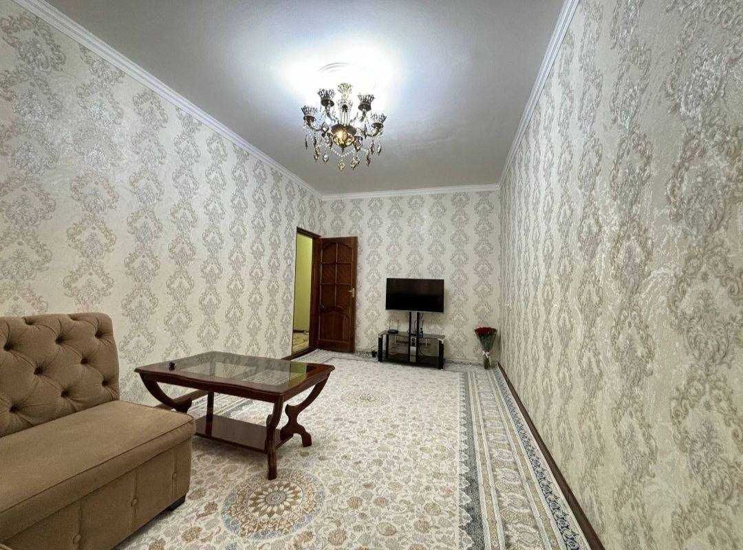 2 хоналик квартира 3 этаж 5 микр, рахматилло