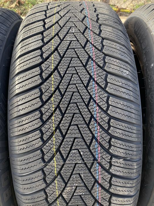 225/55/18 Зимни Нови Sonix