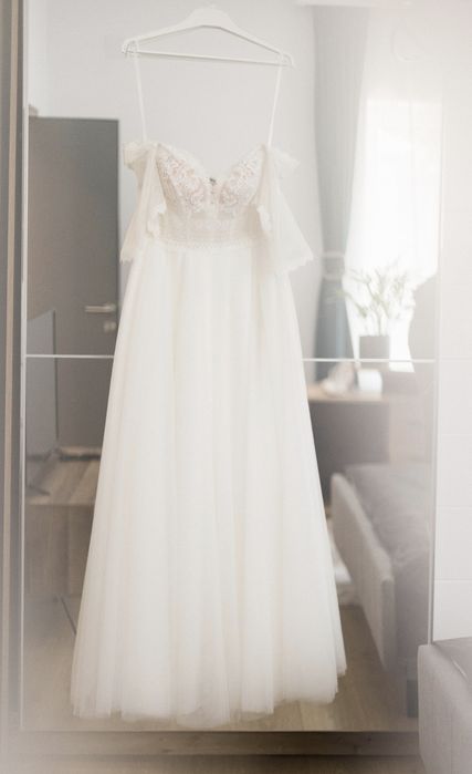 Rochie de mireasa A line cu mâneci detasabile