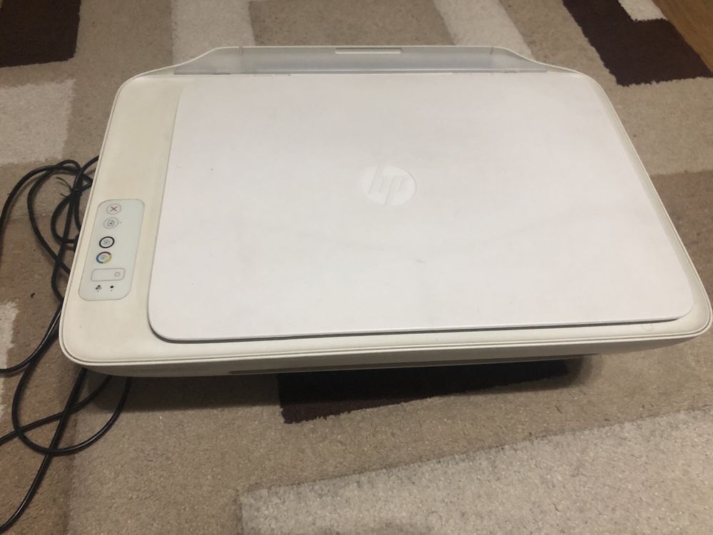 Принтер HP DeskJet 2130