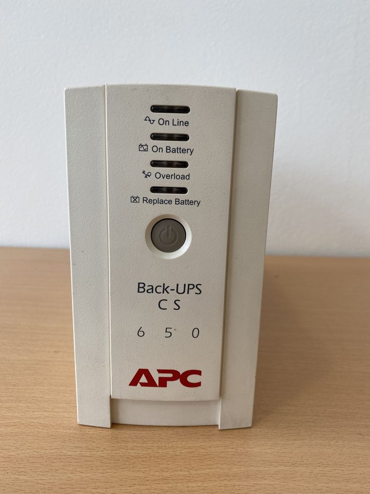 Втора употреба UPS устройство apc back-ups CS 650VA