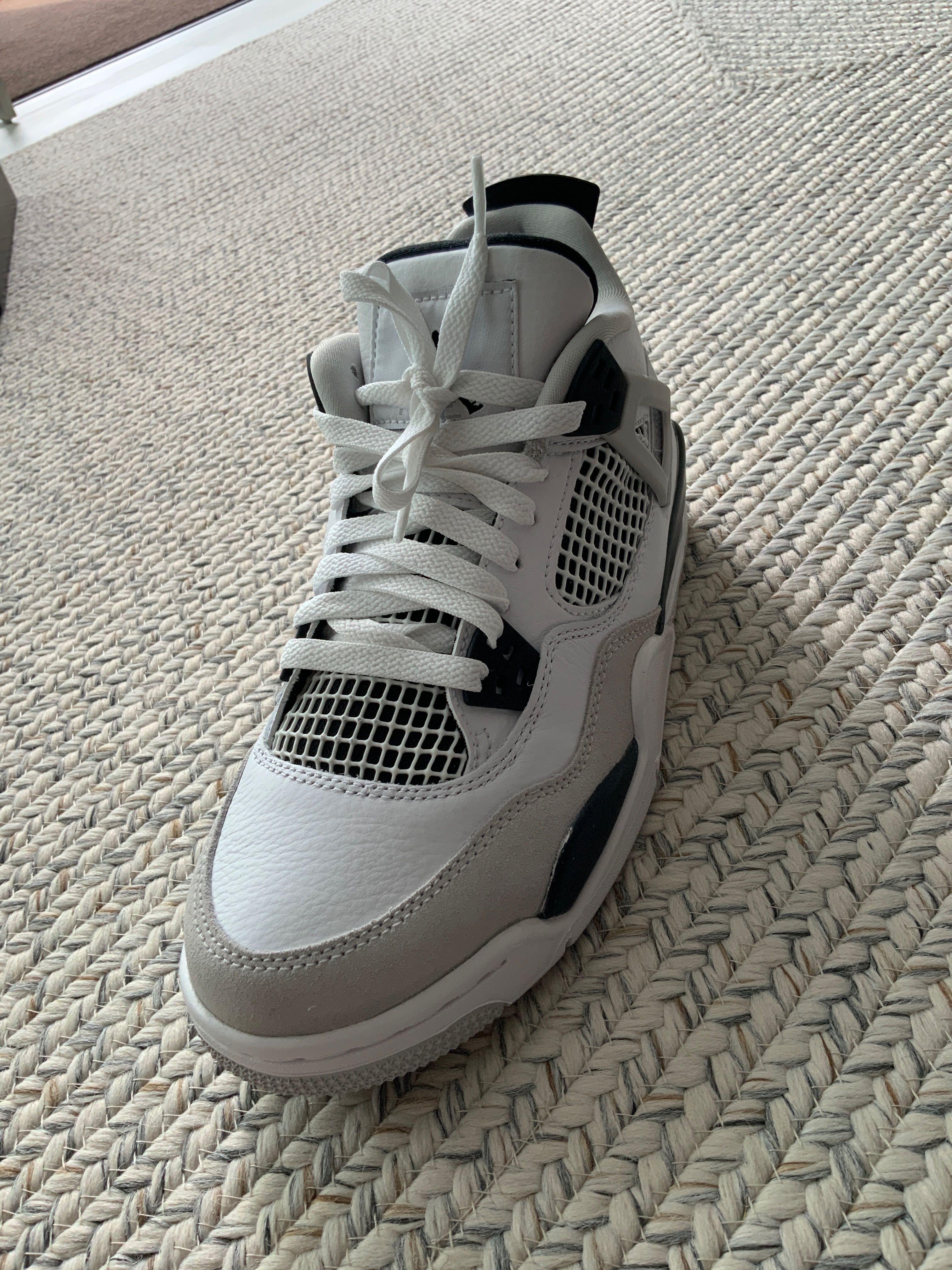 Jordan 4 military black 7Y GS verificați si autentici.