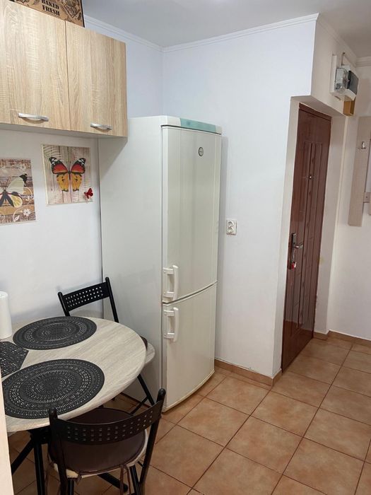 Apartament 2 camere Semidecomandat