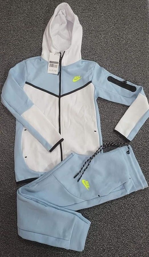 Детски екипи Nike Tech Fleece 15 цвята (от 134 до 170см)