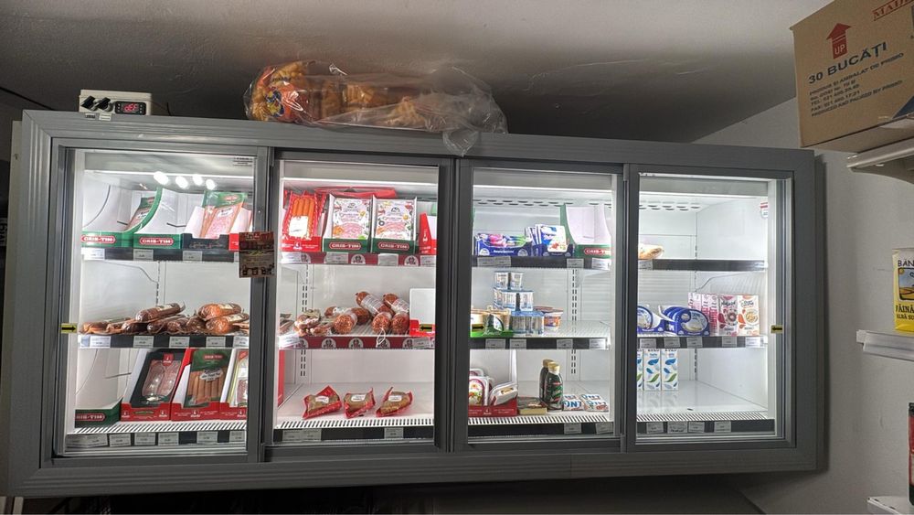 Vand lada frigorifica suspendata