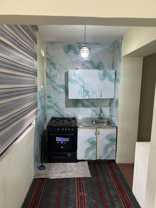 Кора камиш 1/2,бир хонали уй,урта ремонт,кучани юзида,уй узимники