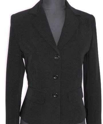 черен костюм размер М