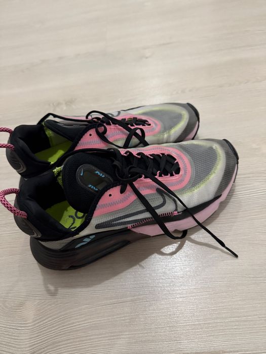 Nike Air Max 2090