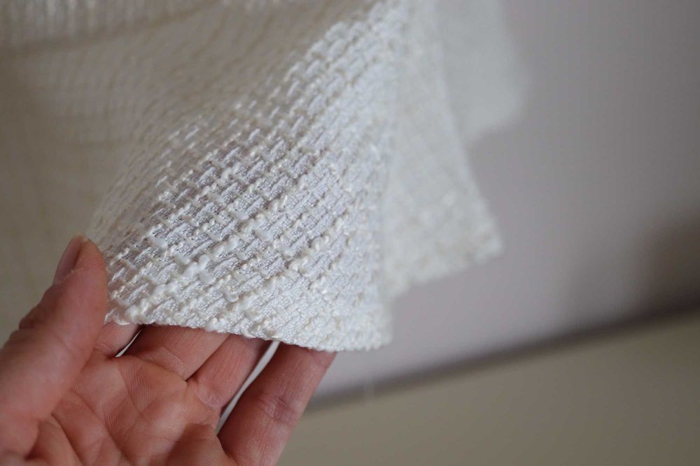 Продавам рокли обличани по един път