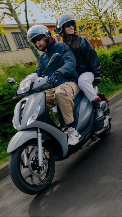 Sym Cruisym 300cc și Piaggio Medley 125cc