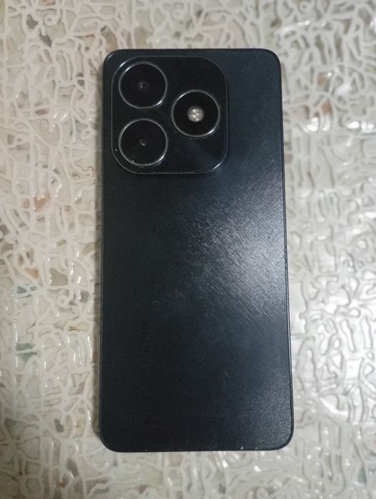 Tecno spark 20
128 GB
Оперативная память 8гб
Количество ядер 8
Модель