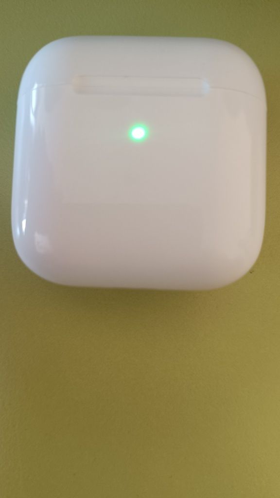 Чисто нови Airpods 3
