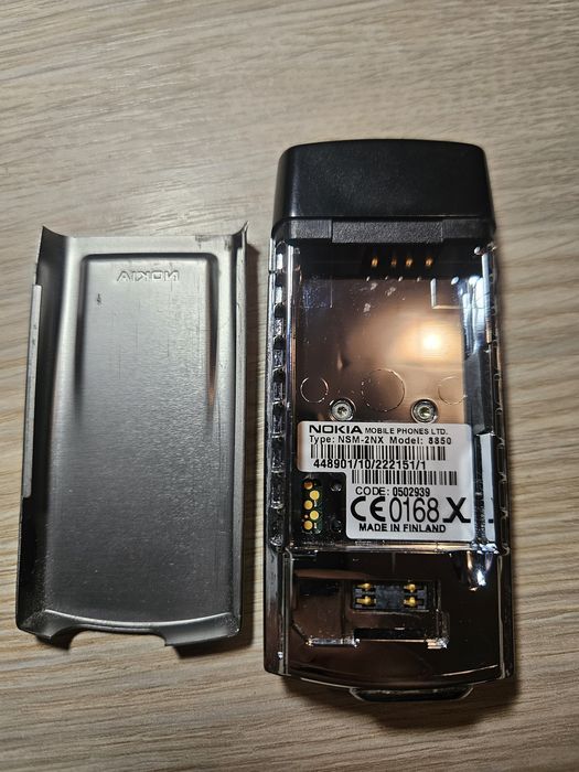 Colectionari ATENTIE! NOKIA 8850 Impecabil