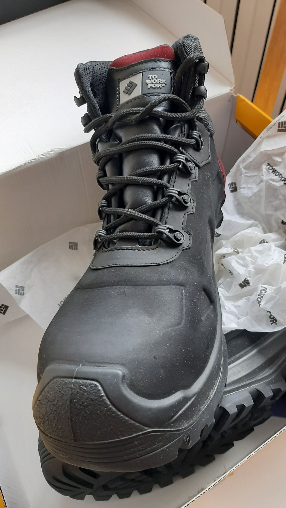 Pantofi de protectie munca VOLT 1 . made in Potugal mas.45.