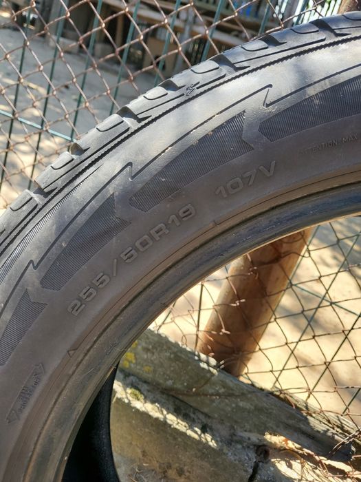 Anvelope  iarna 255.55 19 continental