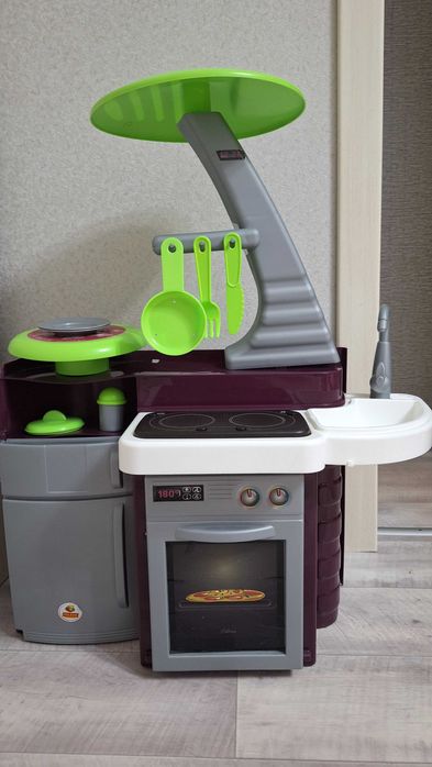 Кухня детская в хорошем состоянии