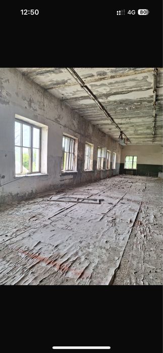 Продаю второй этаж двухэтажного здания