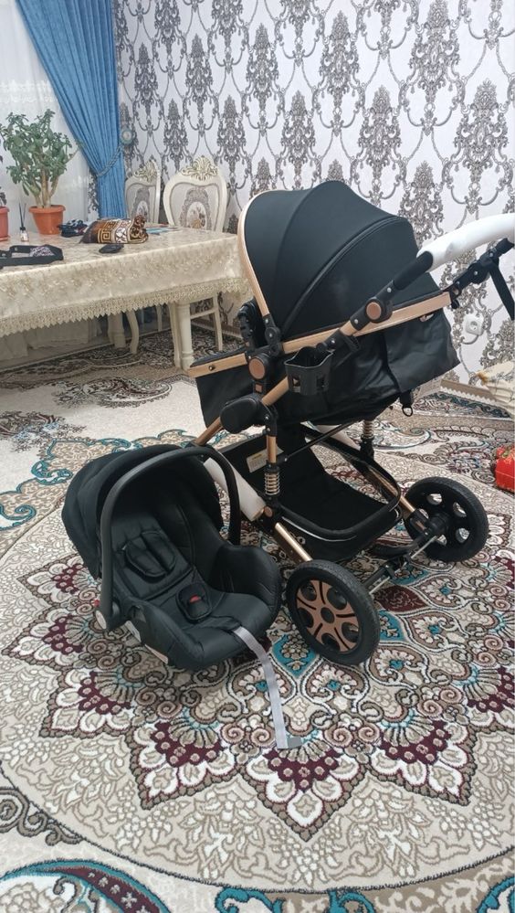 Продам детскую коляску комплект с креслом
