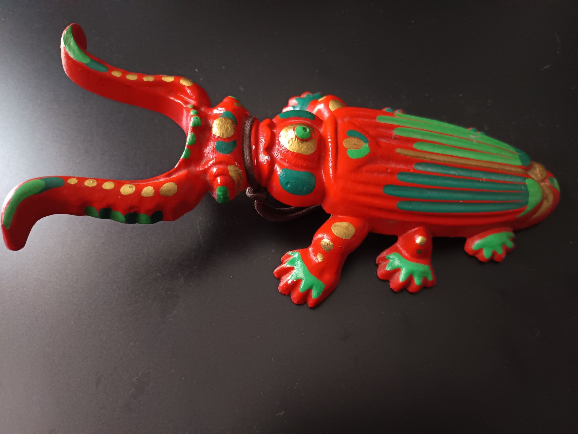 Descaltator,trăgător, turnat, scarabeu,carabus,pictat manual