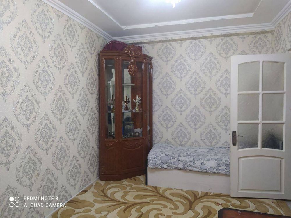 Чиланзар- 9 квартал 2/1/4. 55м2  Балкон 2*6 Срочно Продам квартиру